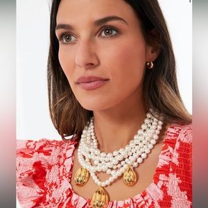 Tuckernuck Pearl and Gold Serena Necklace